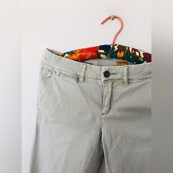 PILCRO AND THE LETTERPRESS | faded sage green jeans | size 25 - Picture 3 of 8